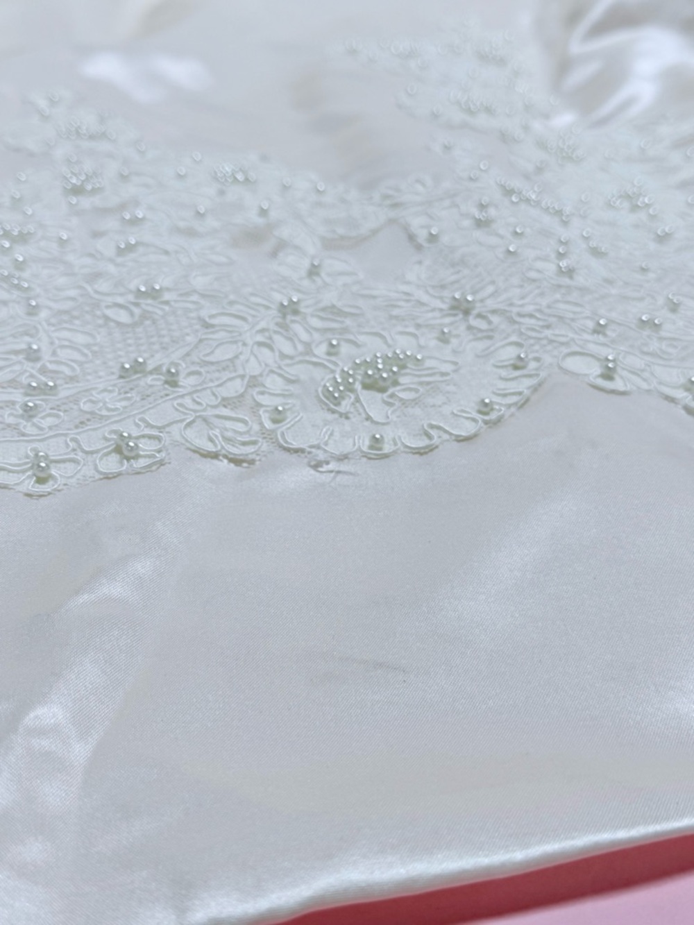 Vintage Ivory Satin Lace-Trim A-Line Wedding Gown - Picture 14 of 14